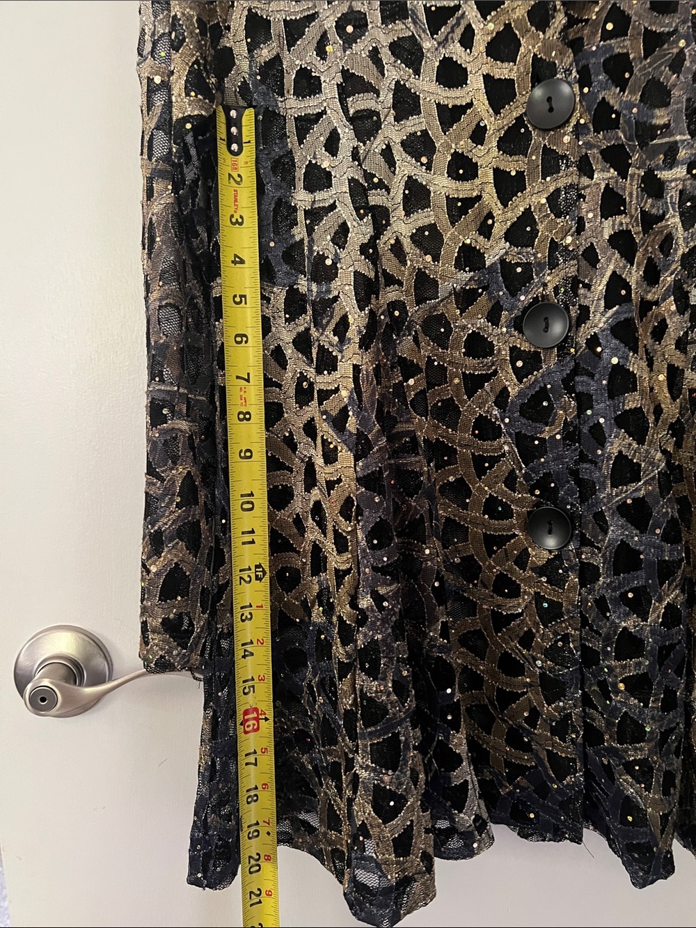 DAMEE JACKET HOLOGRAPHIC SCALE MESH FLARE AND FIT GOLD BLACK SIZE MEDIUM - Picture 10 of 10